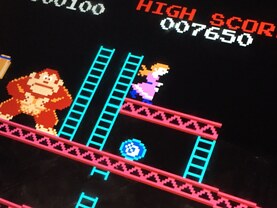 An active session of the Donkey Kong video game